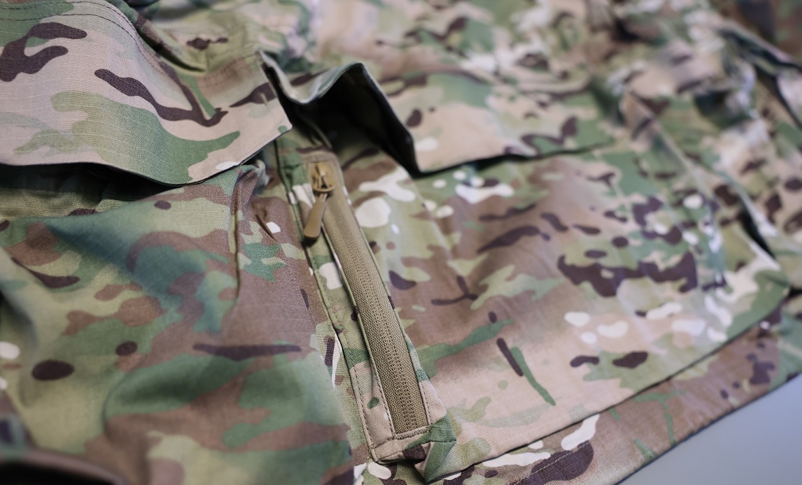 Bukselukning på Crye Precision