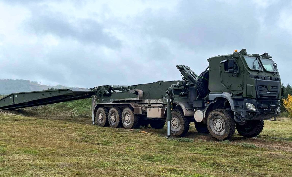 Dansk version er med andet førerhus.