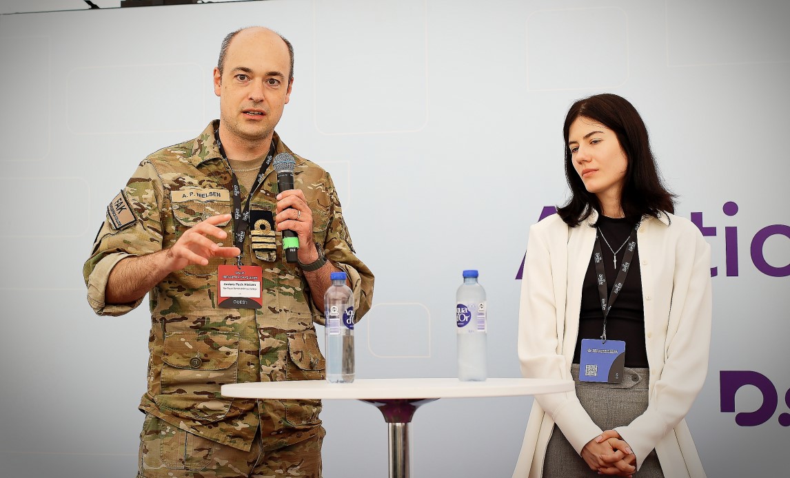 Militæranalytiker Anders Puck Nielsen og Kataryna Mykhalko, direktør for  Forces Tech Ukraine.